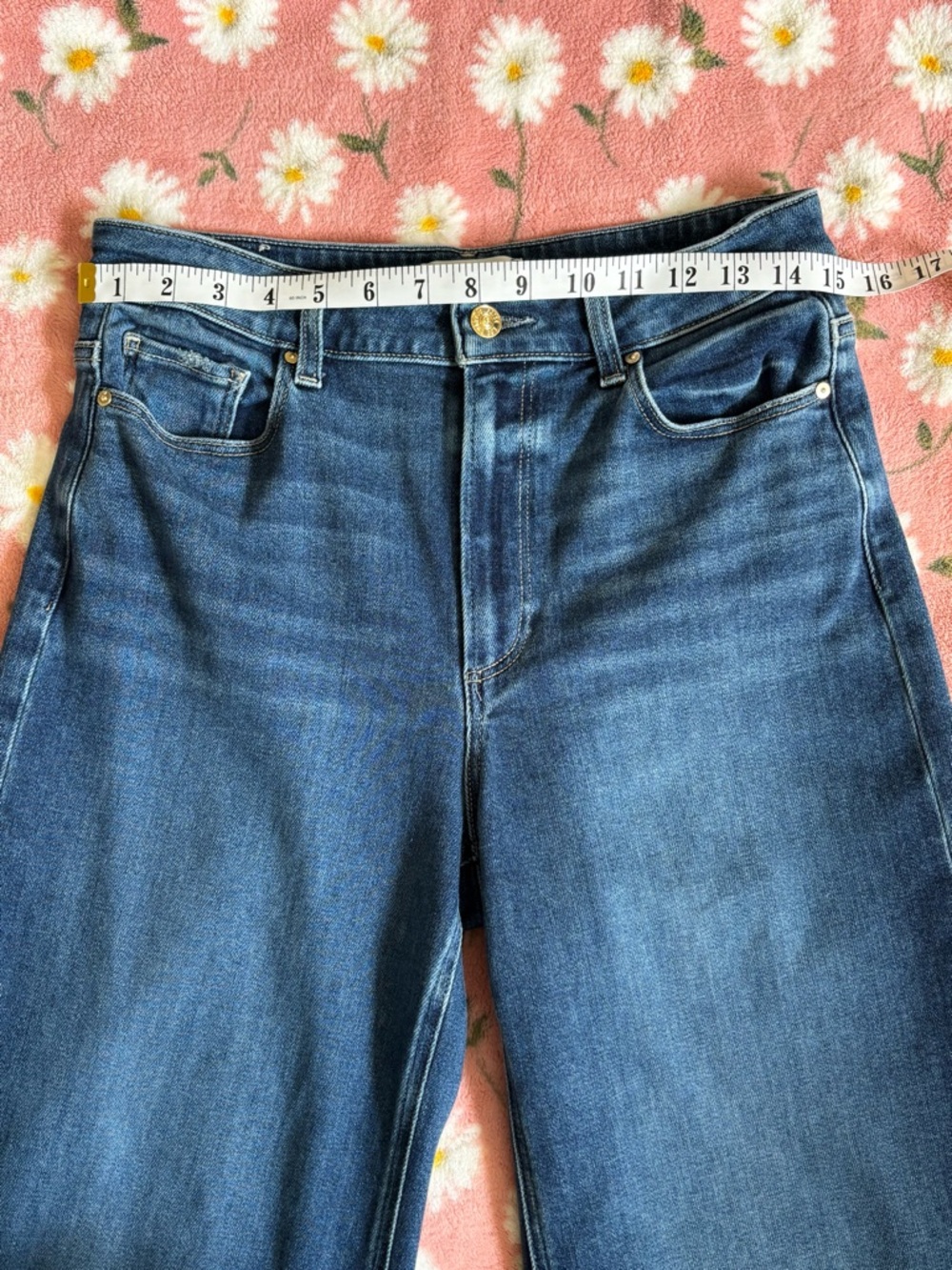 Paige Anessa High Rise Wide Leg Petite Jeans Frayed Hem in Arpeggio Size 29 EUC - Picture 3 of 11